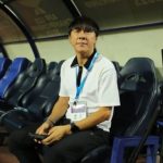 Shin Tae-young yang berhenti berlatih karena ‘badai’ meringankan minimnya persiapan Indonesia jelang laga melawan Brunei.